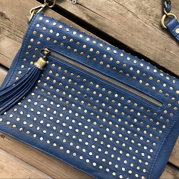 Urban Expressions Certified Vegan Crossbody Bag - Picture 2 of 6